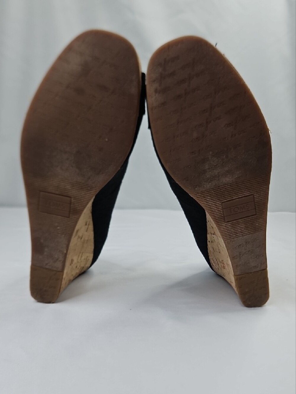 TOMS Black Cork Classic Wedge Peep-Toe Slip-On Sandal Size 9.5W - Picture 7 of 8